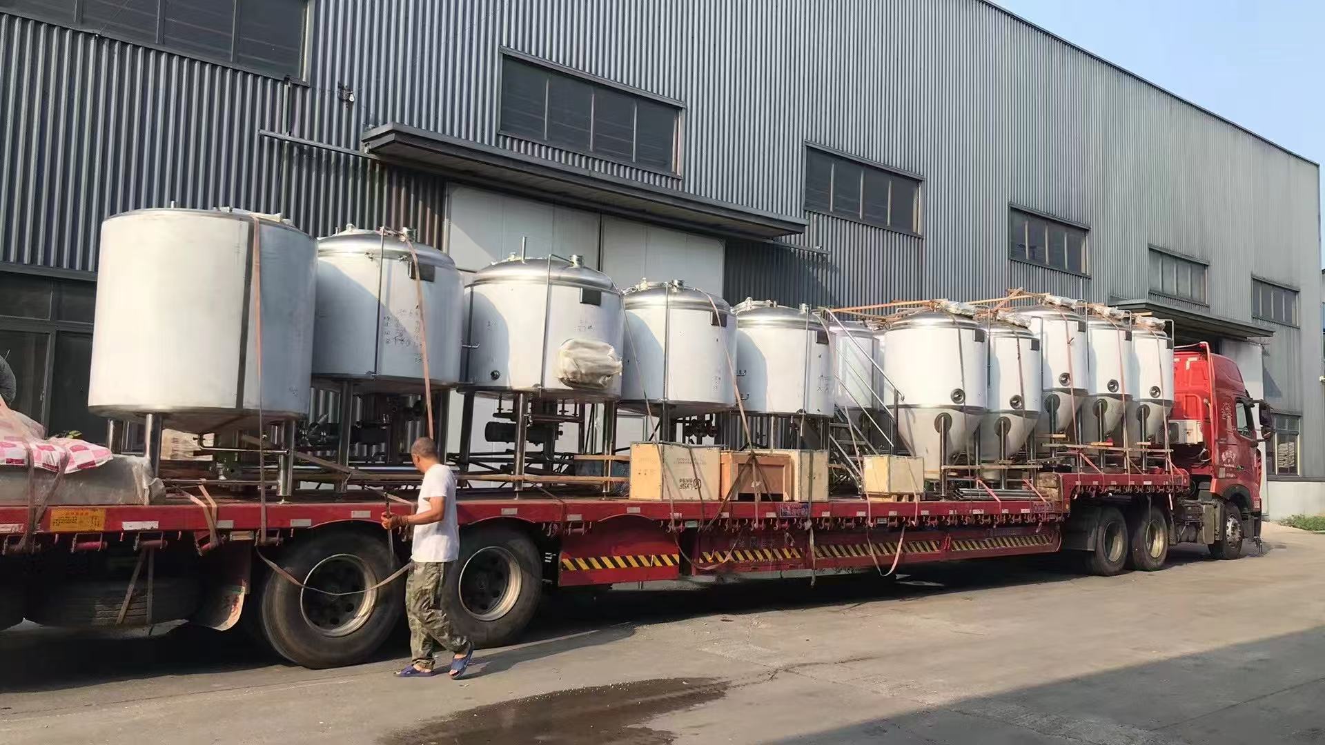 铜梁精酿啤酒设备厂—精酿啤酒设备
